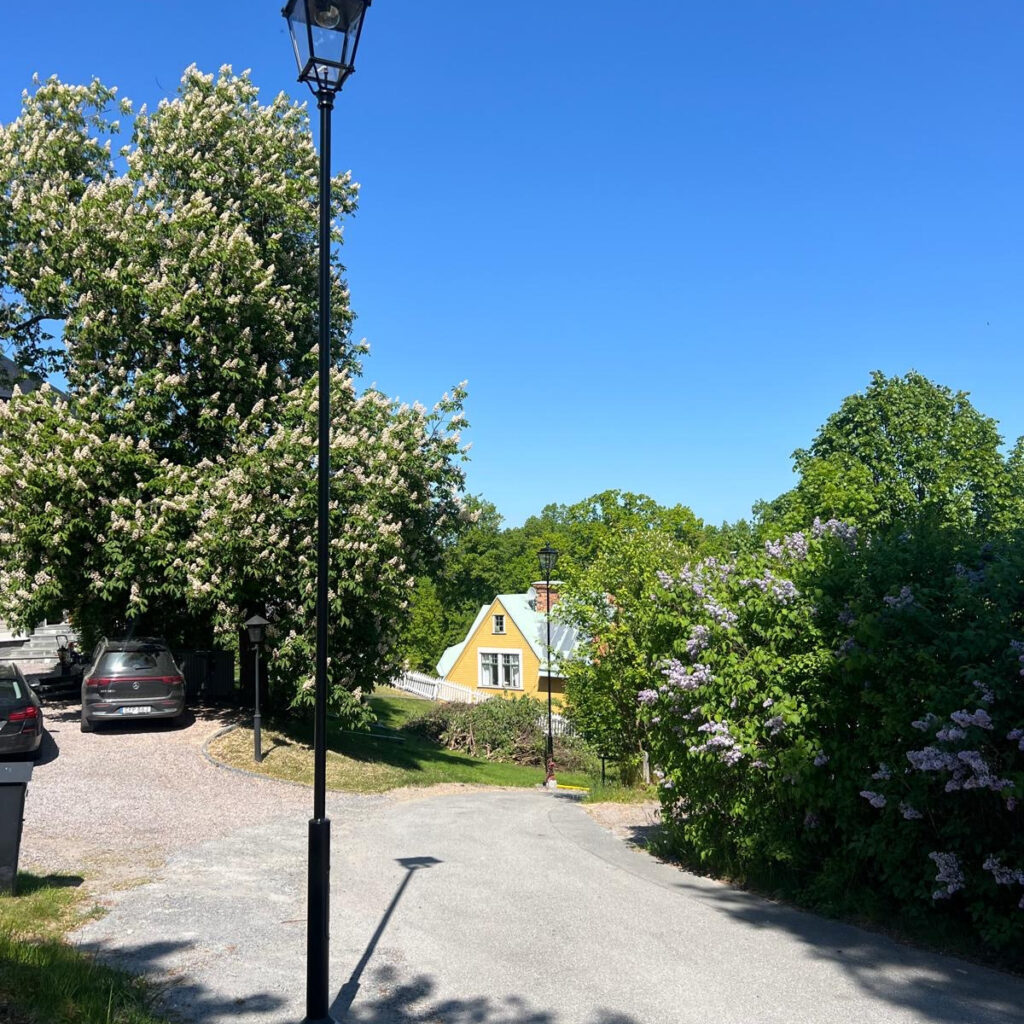 Klassiek 02 Luna A-armatuur, Echo-zuil foto genomen in Stockholm, Zweden